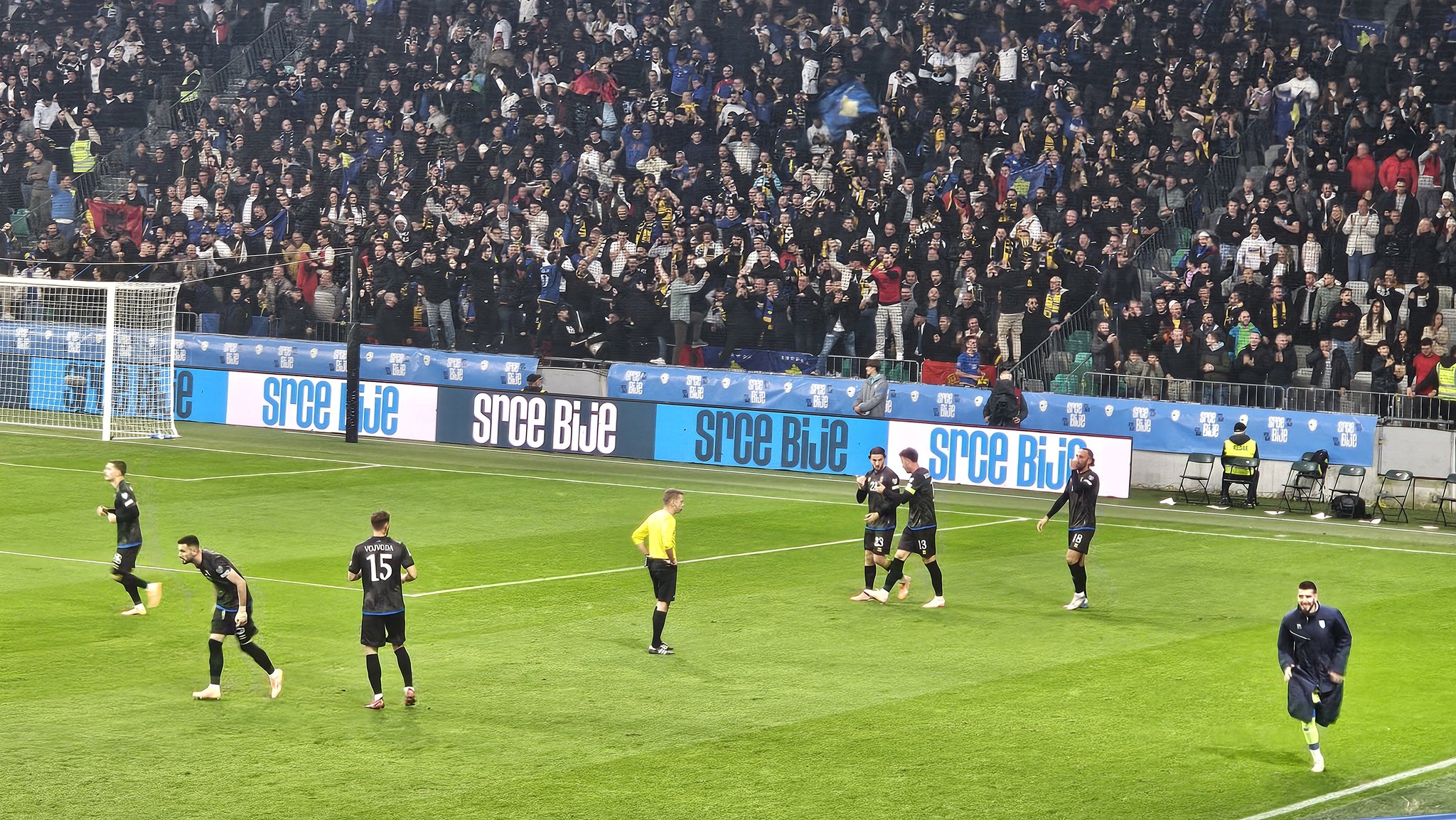 ASLLANIIIIIIIIIIIIIIIIIIIIIIIIIIII  Kosova në avantazh ndaj Sllovenisë  gol i jashtëzakonshëm në Lubjanë