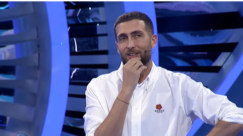 Alaudin Hamiti pranon mesazhe anonime në Instagram