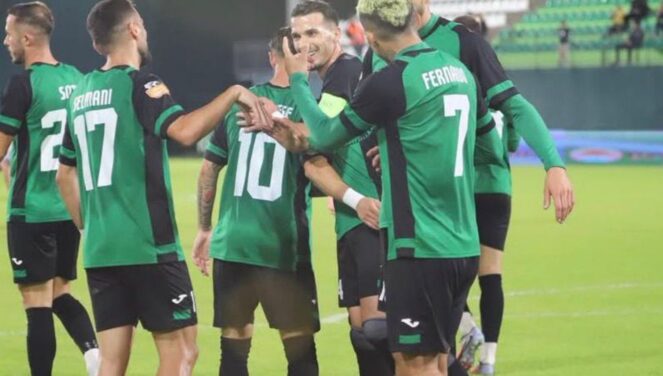 Egnatia me 5 yje  rrogozhinasit dhurojnë  show  kundër Bylisit në shtëpi