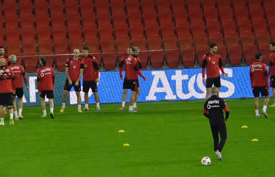 Sfida me Anglinë  Shqipëria zhvillon stërvitjen zyrtare në  Air Albania 