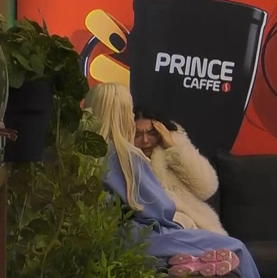 Alba Pollozhani shpërthen në lot për shkak të afrimitetit të Dolces me Limin