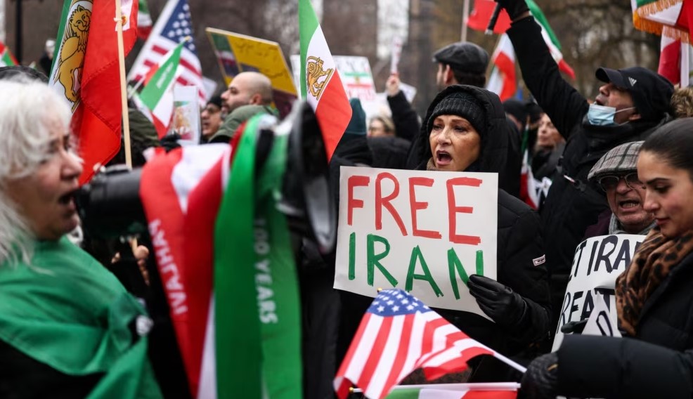 Tensionet SHBA Iran mbeten të larta  teksa Teherani kërcënon për shtypje të mëtejme