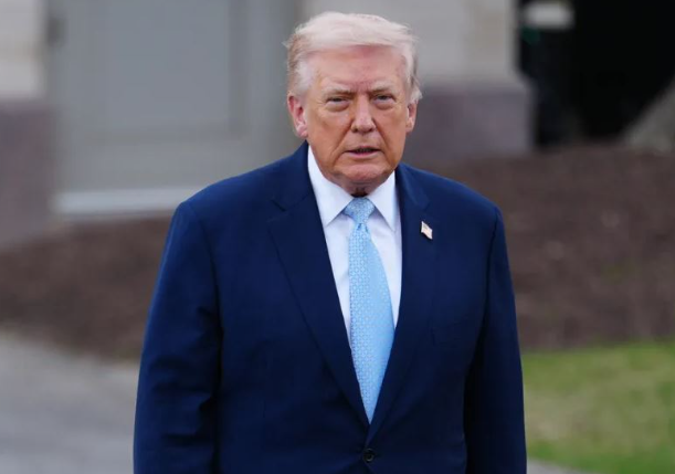 “Dhuratë” nga Teherani, Trump: Irani ka lejuar kalimin e dhjetë cisternave të naftës përmes Ngushticës së Hormuzit