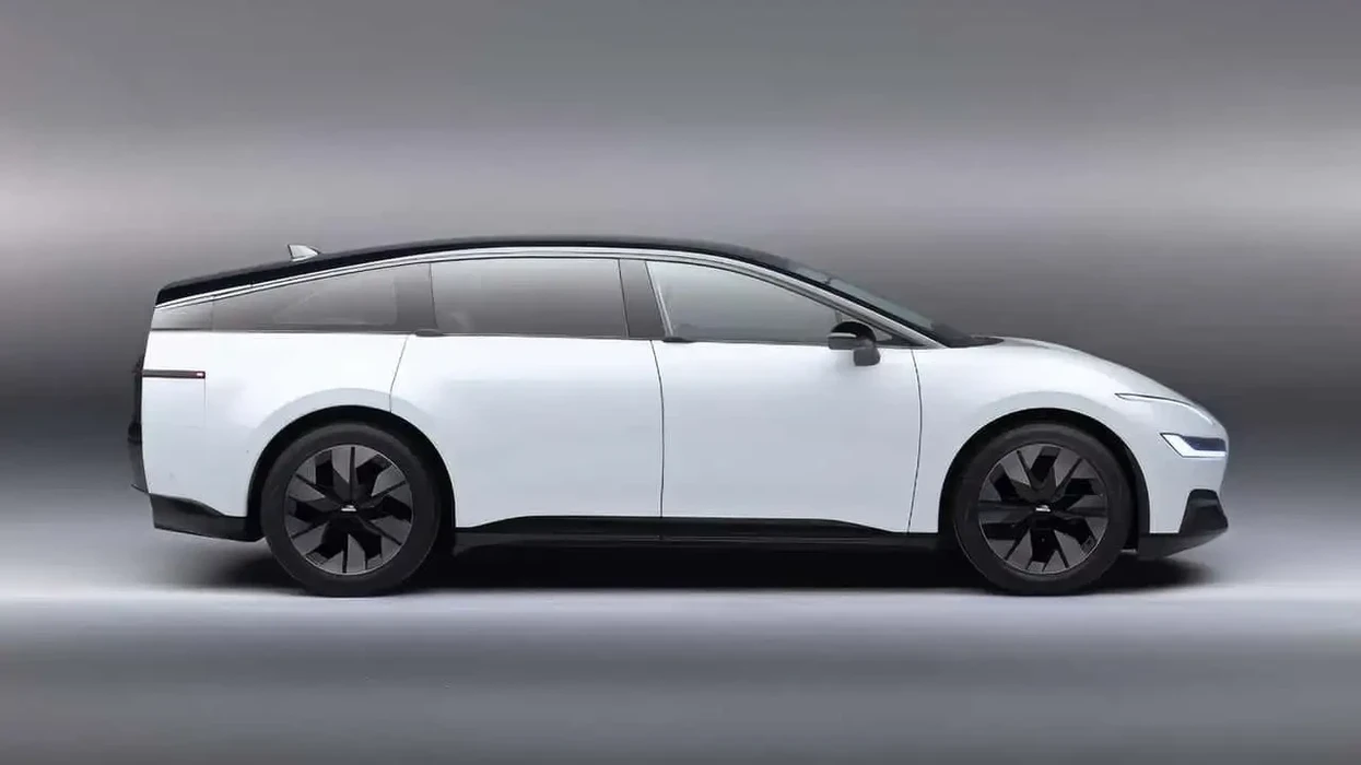 ky-eshte-suv-i-elektrik-me-tre-rreshta-ulesesh-qe-ford-nuk-e-prodhoi-kurre