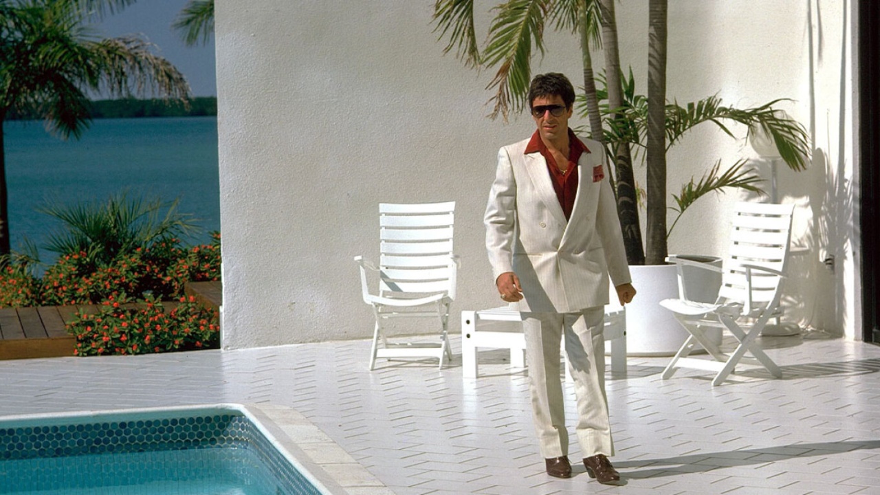 vila-e-famshme-ku-u-xhirua-scarface-del-ne-shitje-per-237-milione-dollare