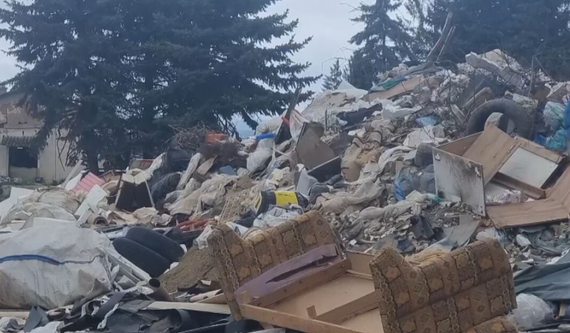 Deponia vazhdon të  helmojë  qytetarët në Kërçovë  Jovanovski premtoi zgjidhje në 3 muajt e parë  por deri më tani pa rezultat