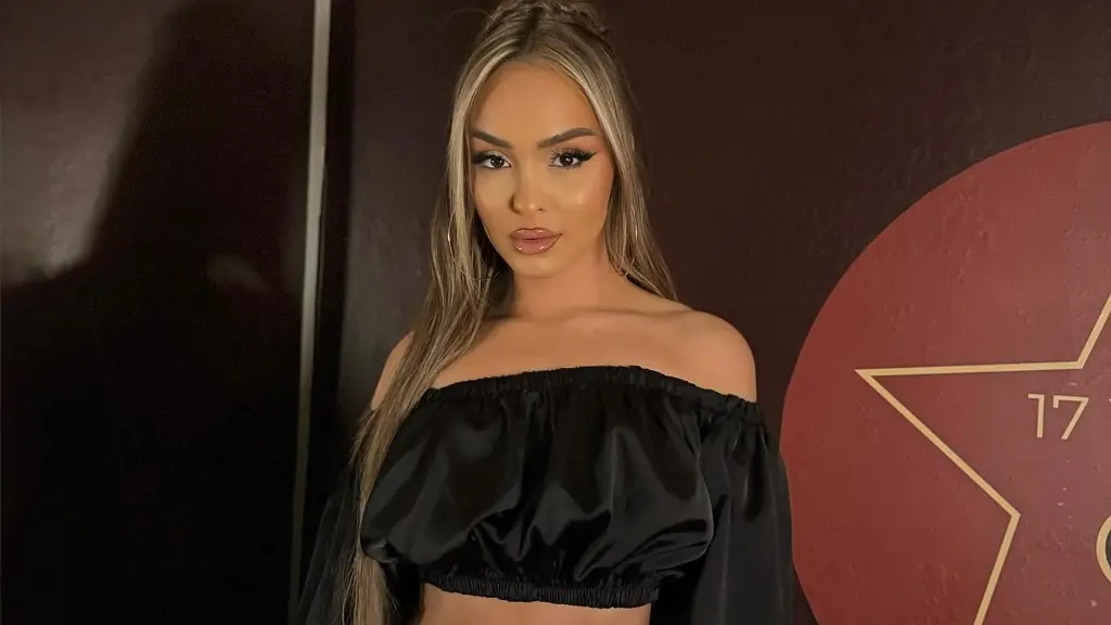 adelina-berisha-transformimi-i-papritur-qe-po-mahnit-fansat