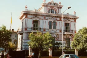 ilustrim-shtepia-ne-tirane-ku-ka-jetuar-eqrem-bej-vlora