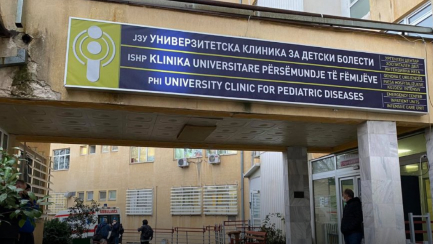 Punonjës me kontratë në vepër në Klinikën e Fëmijëve  pa paga dhe kontrata