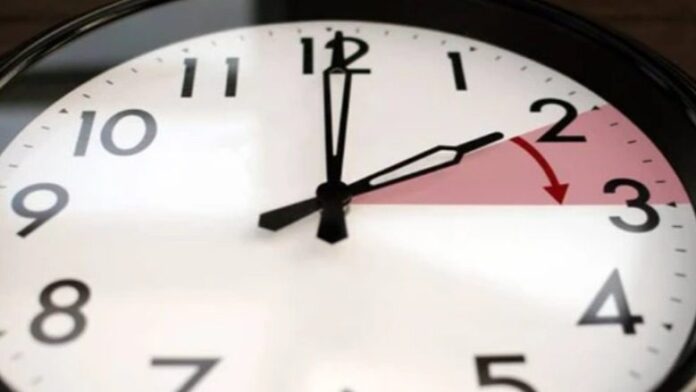 nga-kjo-dite-nis-llogaritja-verore-e-kohes-akrepat-shkojne-nje-ore-perpara