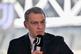 1779885253_damiencomolli_hd.jpg