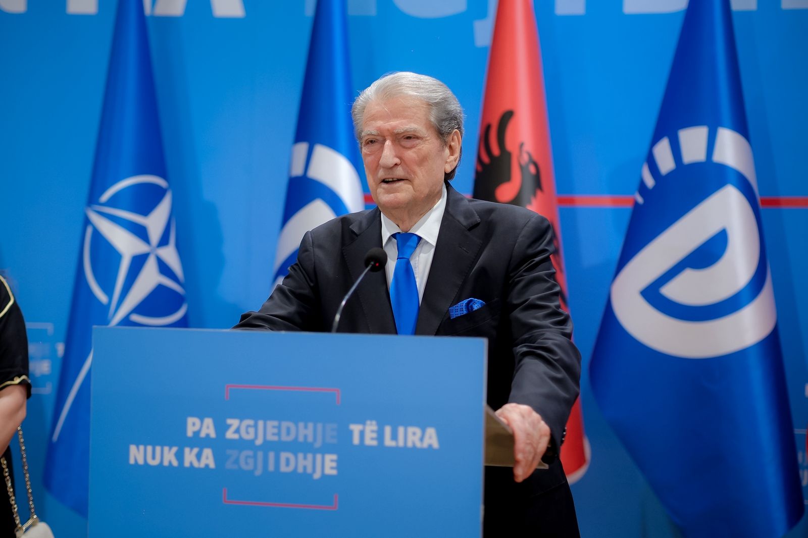 U rikonfirmua në krye të partisë  Sali Berisha  Mirënjohje për të gjithë demokratët që më votëbesuan