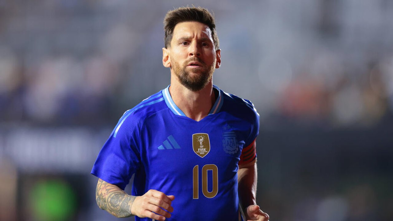 qetesohet-argjentina-leo-messi-do-te-jete-ne-boteror-demtimi-nuk-eshte-serioz