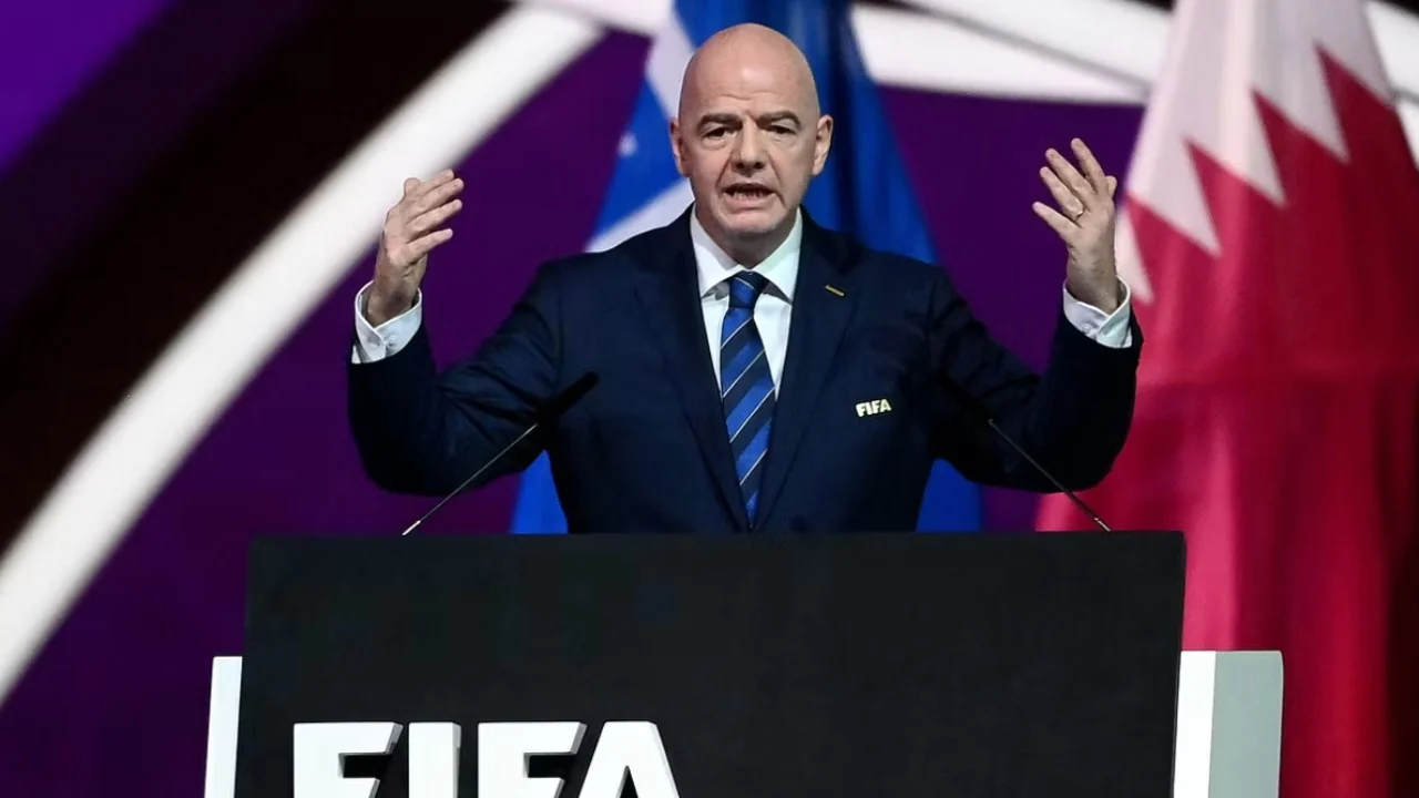 Infantino  Irani do të jetë në Botëror  futbolli duhet të bashkojë  Presidenti Trump  Le të luajë