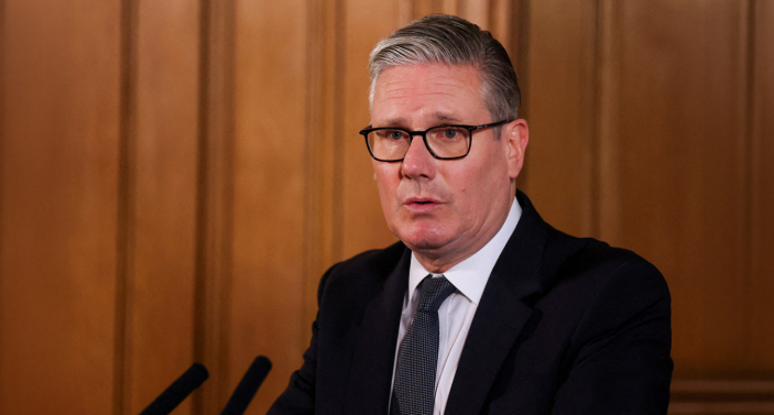 Ministrit britanik i Shëndetësisë dha dorëheqjen  reagon Starmer