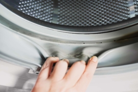 how-to-clean-mold-out-of-a-washing-machine-5207463-hero-a6d288e8b083441bbb064a5c0e03a9e8.jpg