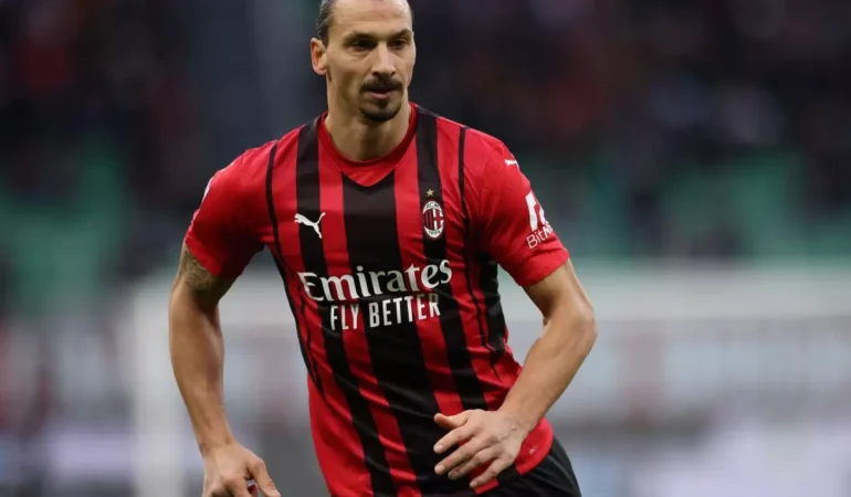 zlatan-ibrahimovic-ac-milan-apr2022.webp