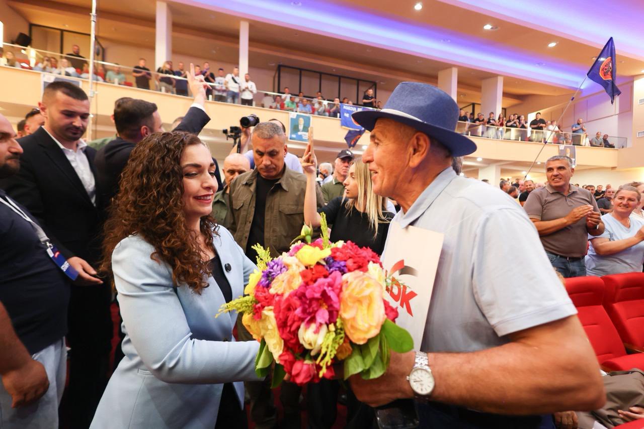 Osmani në Suharekë  E ardhmja ndërtohet me bashkëpunim  dije dhe besim në shtet