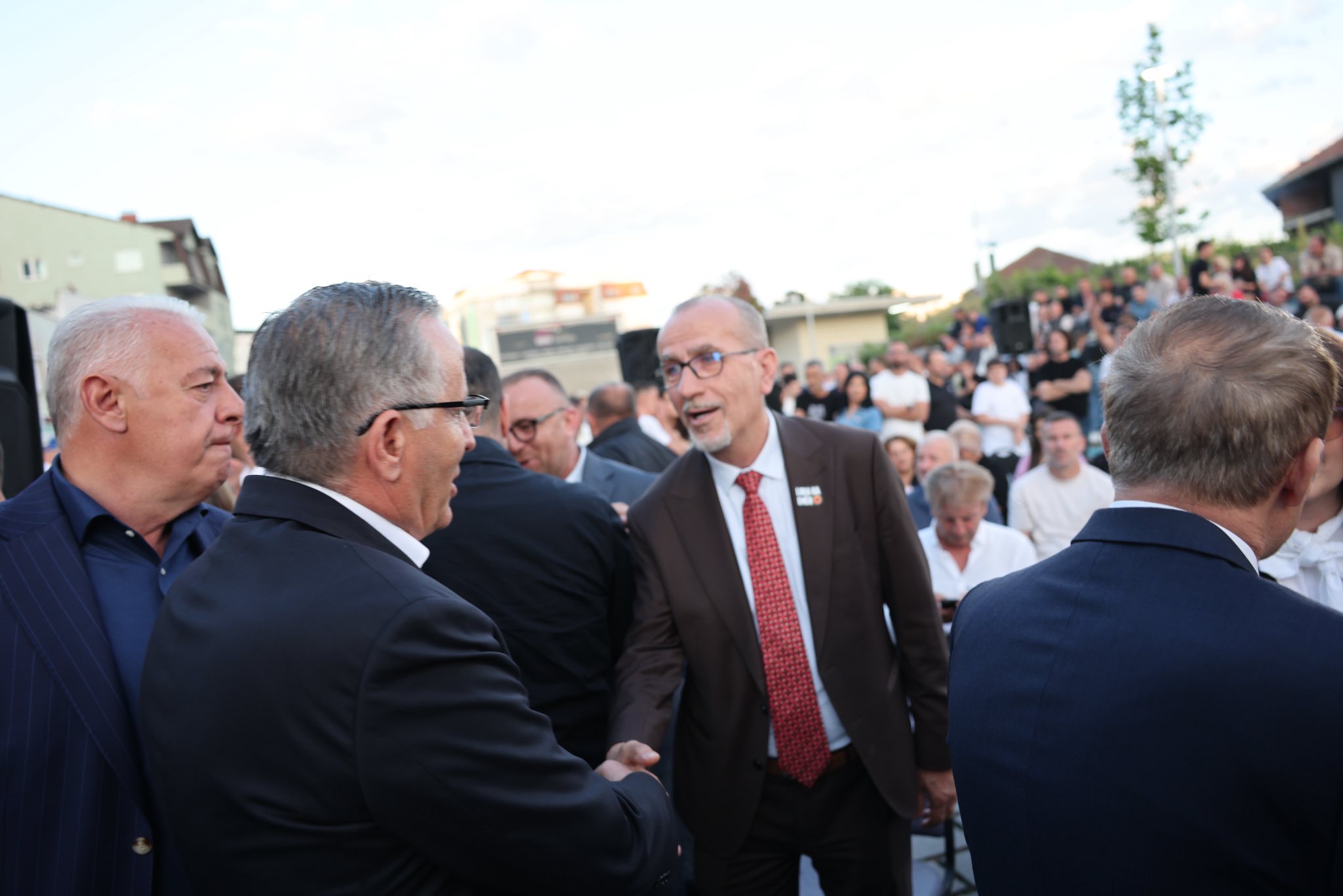 Haxhiu nga Vushtrria  Vendi ka nevojë për energji të re dhe për lidership të përgjegjshëm