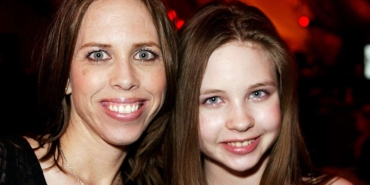 Daveigh-Chase-and-mother-Cathy-Chase-062026-2-a5ca9f1d45404b20b0488979156e2cc1.jpg