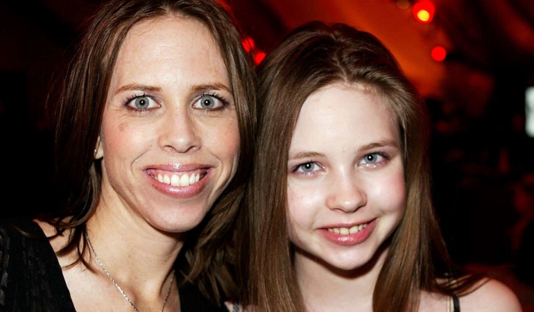 Daveigh-Chase-and-mother-Cathy-Chase-062026-2-a5ca9f1d45404b20b0488979156e2cc1.jpg