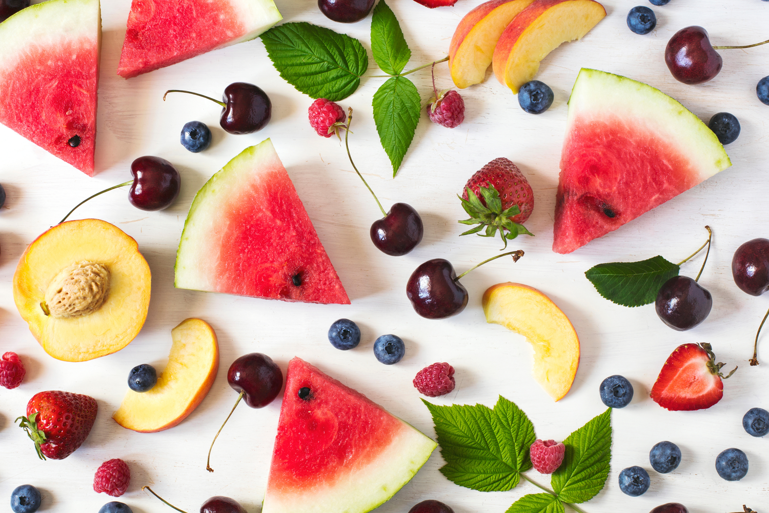 Bëni mirë që këto fruta tani në verë mos t i ndani nga dieta juaj 