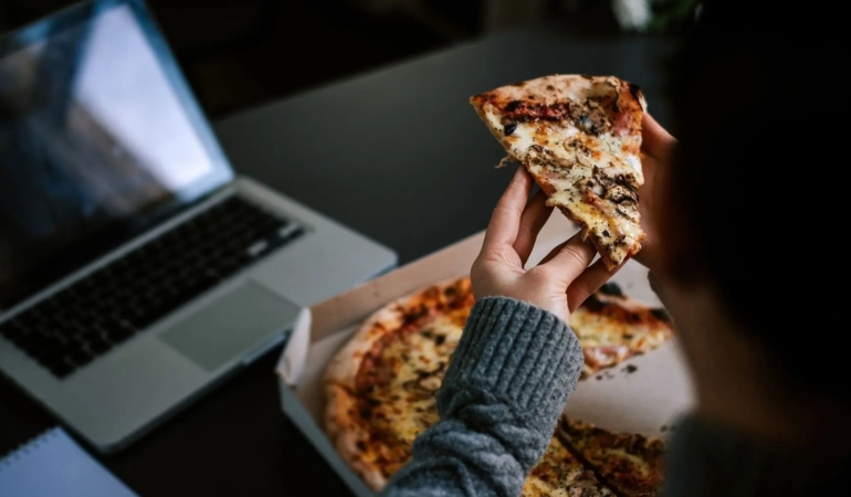 NightPizza_hd.jpg