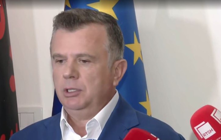 Balla  PS  shërbëtore e popullit  Duhet të jemi kokëulur ndaj qytetarëve