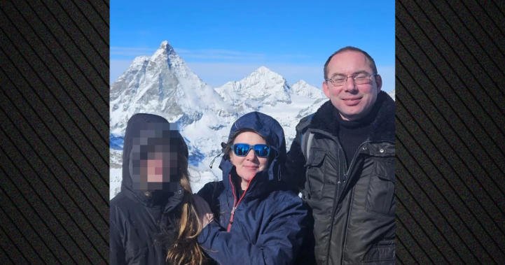 Krim horror në Holandë  15 vjeçarja vrau me thikë prindërit dhe u dërgoi fotot shokëve të klasës
