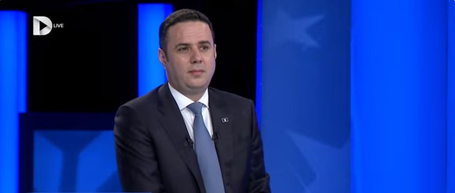 Abdixhiku për takimet me Kurtin  Që nga fillimi na u bë e qartë se nuk e mbështesin Vjosën për presidente