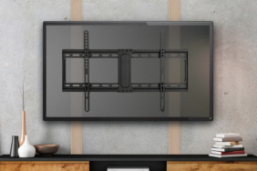how-to-mount-a-flat-screen-TV-on-a-wall-step-2.jpg