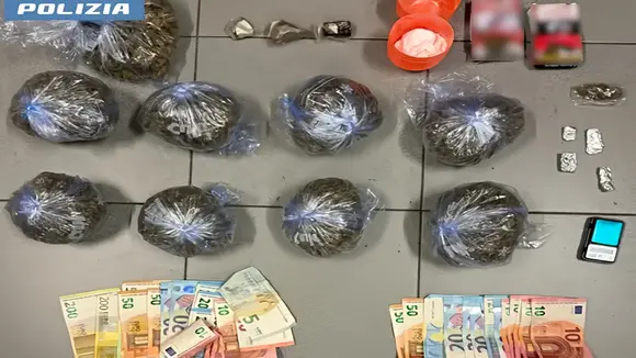 la-droga-sequestrata-a-quinto-de-stampi.webp