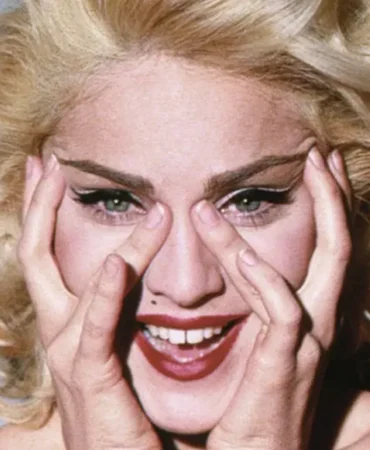 madonna-1115.990x660.webp