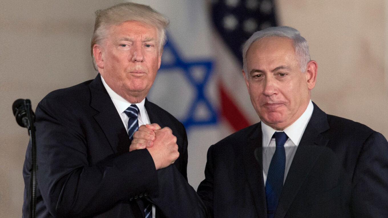 maketa-trump-netaniaxou.jpg