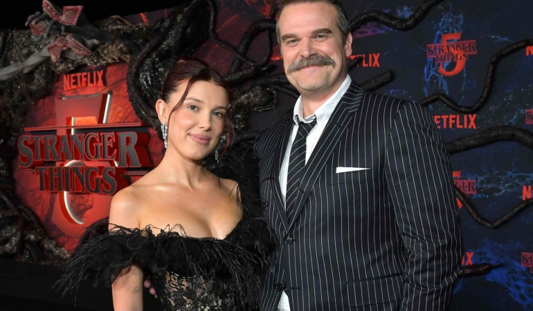 millie-bobby-brown-david-harbour-stranger-things-5-premiere-110725-d4a174b1ac014d34924b8225760c20f3.jpeg