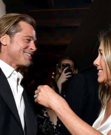 pitt-aniston-file-gty-ml-200818_1597757766427_hpMain_16x9_992.jpg