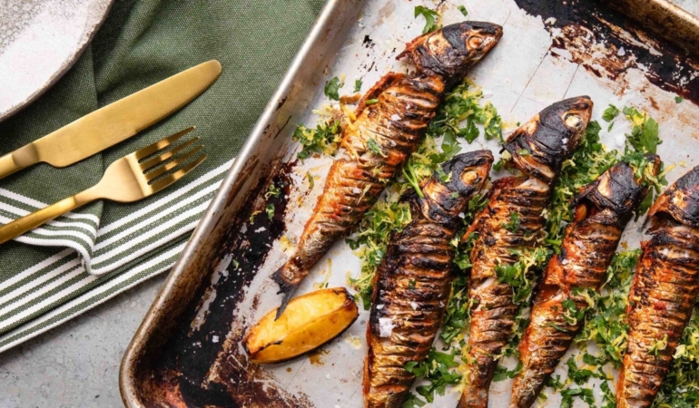 shoot-72_sardines_web_4x6_v1-2000x1125_04f41932-2f87-4276-9d90-6f4bd91f54ea_hd.jpg