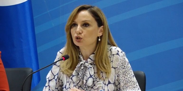 Tabaku  Protesta kundër sistemit
