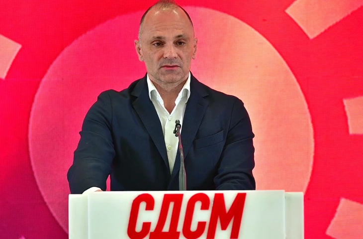 VMRO  Filipce promotes the Bulgarian positions even though he knows they will only lead to new demands