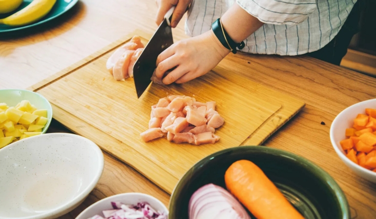 ways-to-prevent-food-poisoning-alt-1440x810_hd.jpg