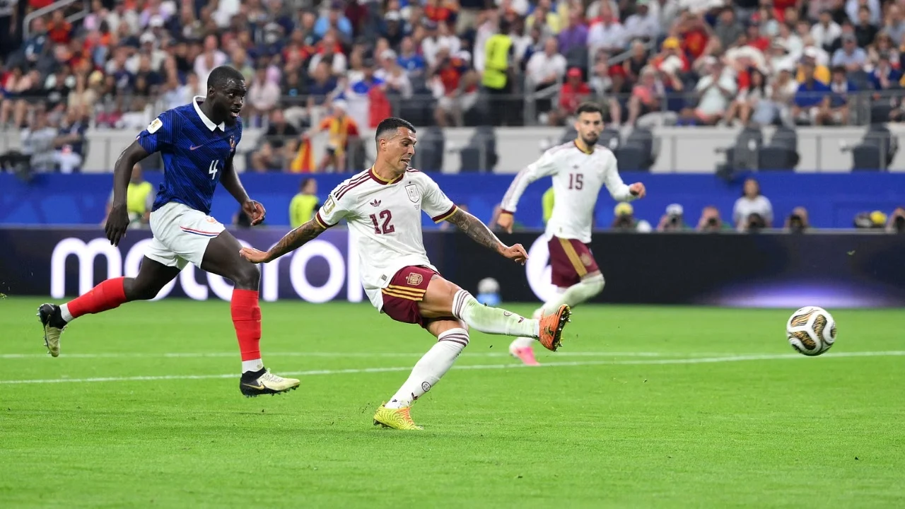 Super Spanjë   La Roja  gjunjëzon Francën e Mbappe në Dallas dhe bëhet finalistja e parë e Botërorit 2026
