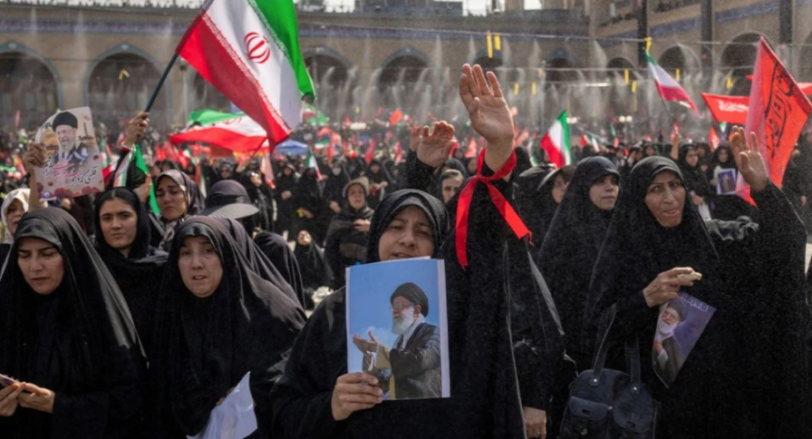 percillet-per-ne-banesen-e-fundit-ali-khamenei-mungon-djali-i-ish-liderit-suprem