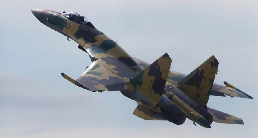 Ukraina publikon pamjet e rrëzimit të aeroplanit luftarak rus Su 35