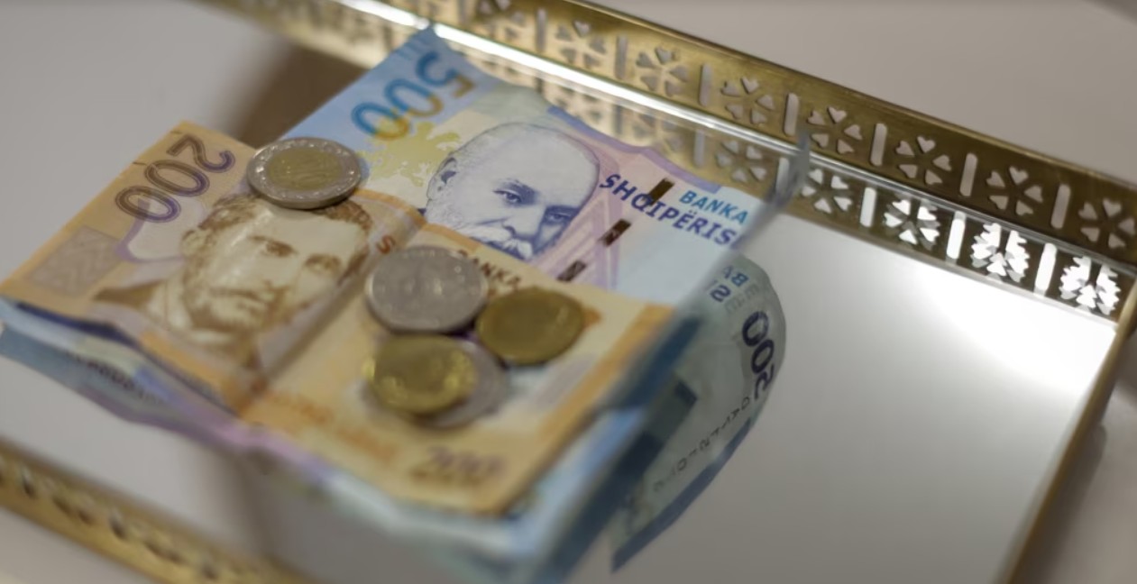 Cfare-fshihet-pas-forcimit-rekord-te-lekut-shqiptar