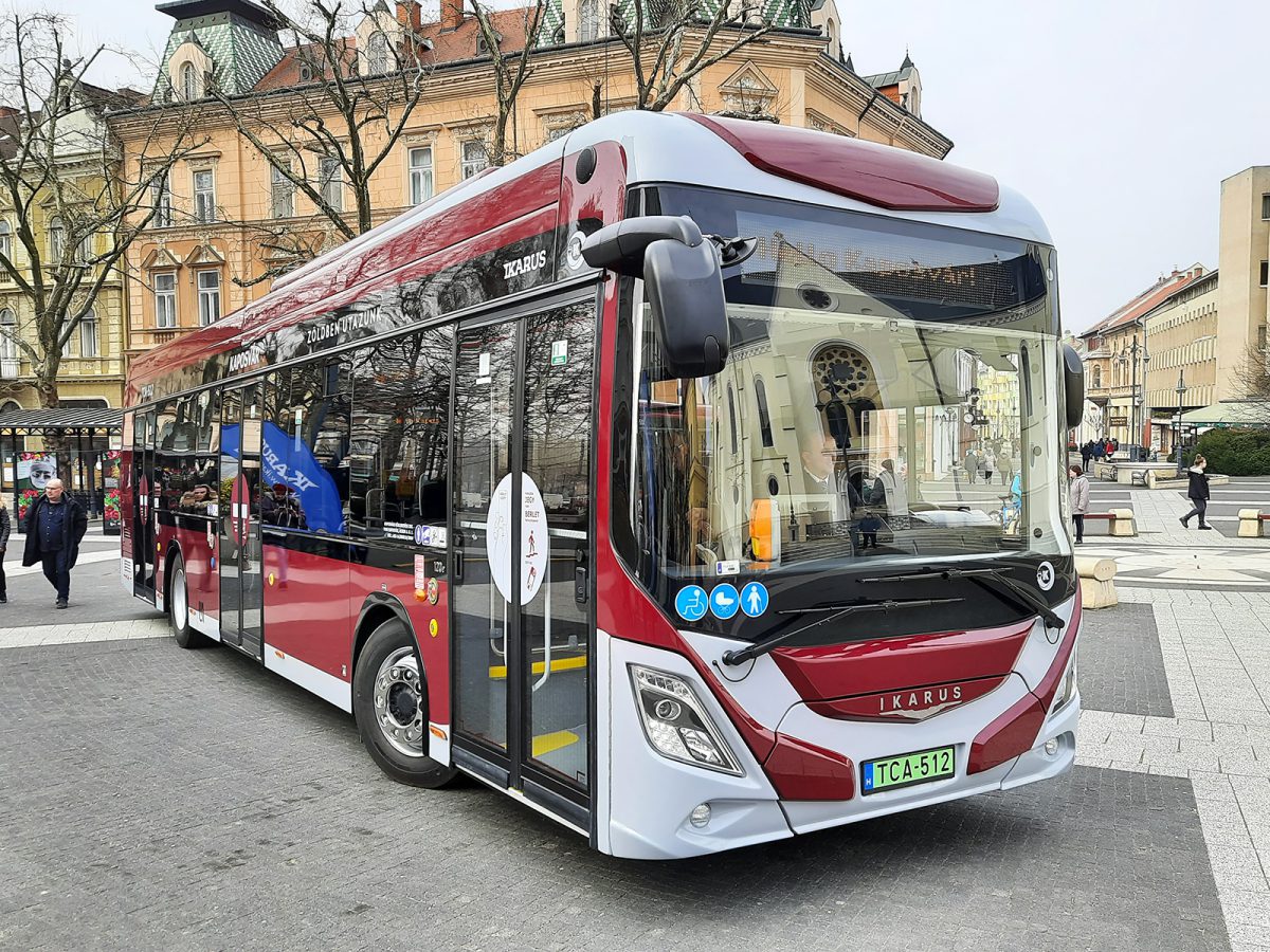 Ikarus-elektricen-avtobus.jpeg