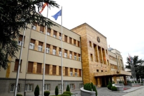Kuvendi-parlamenti-maqedoni-696x464-1-696x430