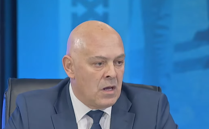 Gjini  Kosova po futet në krizë të panevojshme  partia në pushtet s ka ide shtetformuese   Ekonomia Online