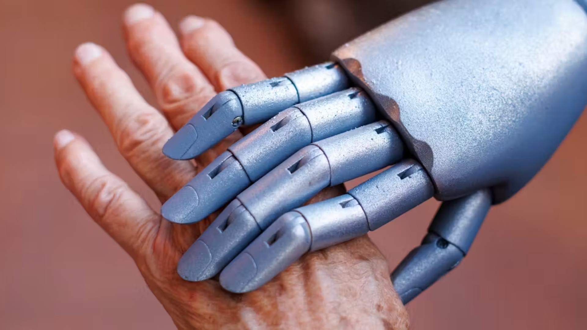 dora-robotike-e-cila-mund-te-ndryshoje-te-ardhmen-e-roboteve-humanoide