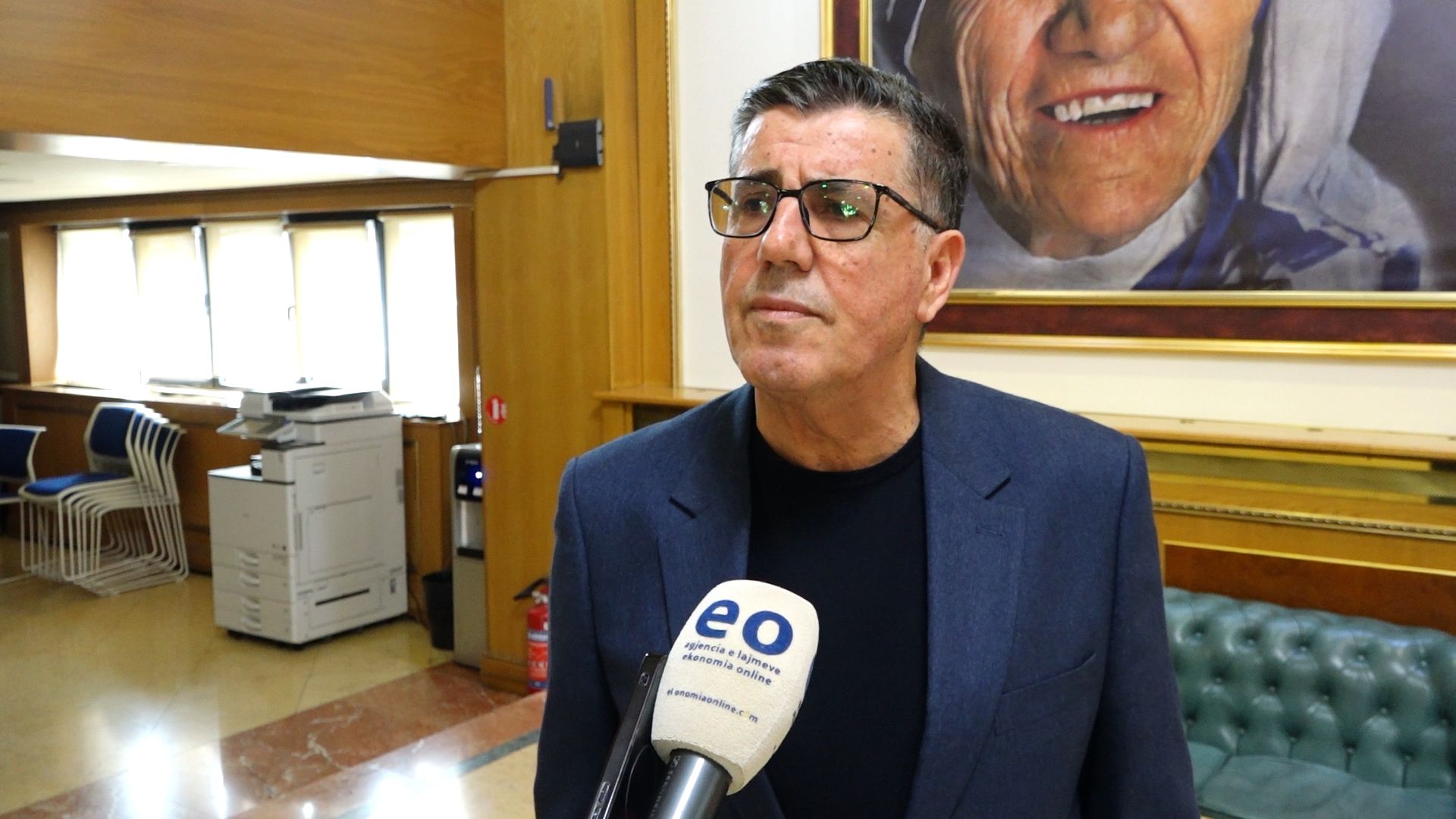 Haziri  Mos u merrni me dëshirat e ministrave serbë  t i kthehemi bashkëpunimit në Kosovë  e të realizojmë bashkimin e shqiptarëve   Ekonomia Online