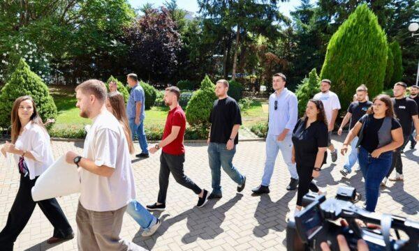 Rinia e PDK-së sot zhvillon aksion simbolik para Qeverisë